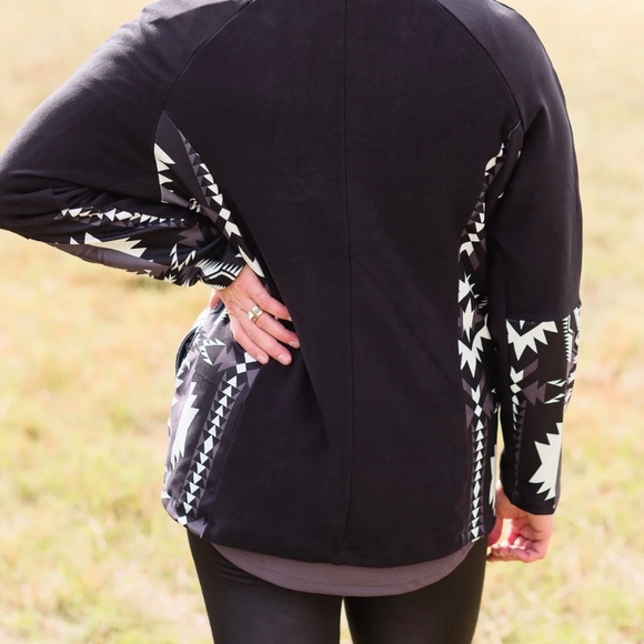 NWT Aztec Print Soft Jacket Coat - Picture 9 of 9